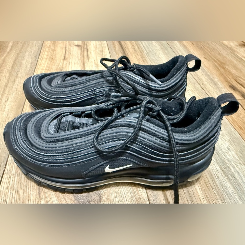Nike Air Max 97 GS Triple Black Running Shoes 921522-011 Size 5.5Y Womens 7 EUC